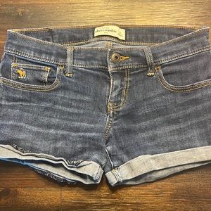 Abercrombie Girls jean shorts size 16. Excellent condition.